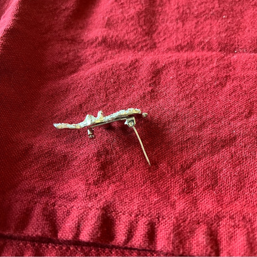 Vintage Rhinestone Elephant Pin - Picture 4 of 4